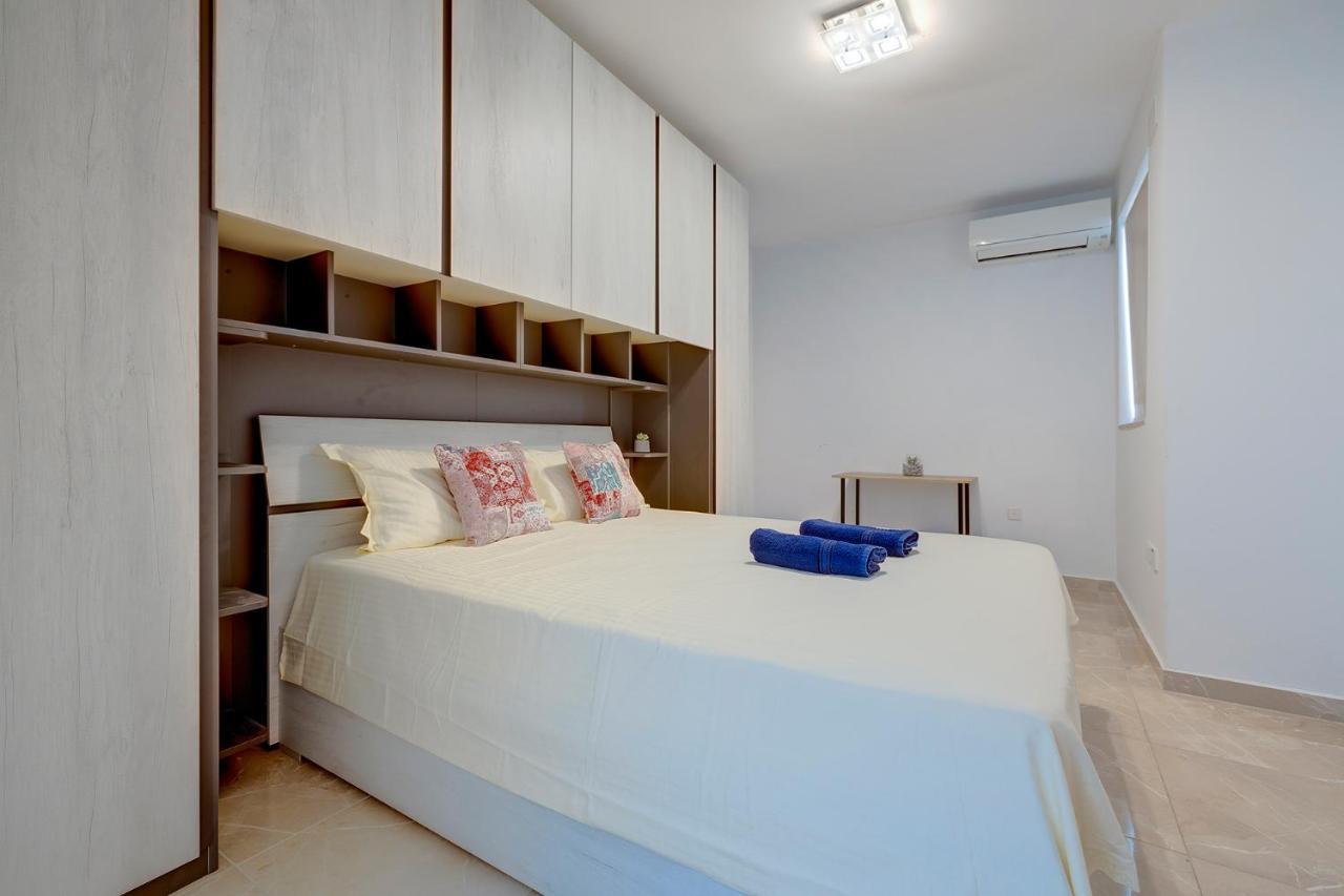 Modern 2Br Apartment In Central St Julian'S Saint Julian's ภายนอก รูปภาพ