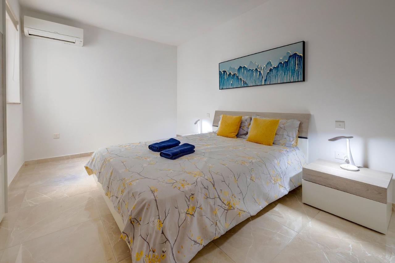 Modern 2Br Apartment In Central St Julian'S Saint Julian's ภายนอก รูปภาพ